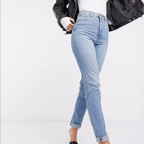 ASOS DESIGN Tall High Rise 'Farleigh' Slim Mom Jeans - Picture 2 of 8